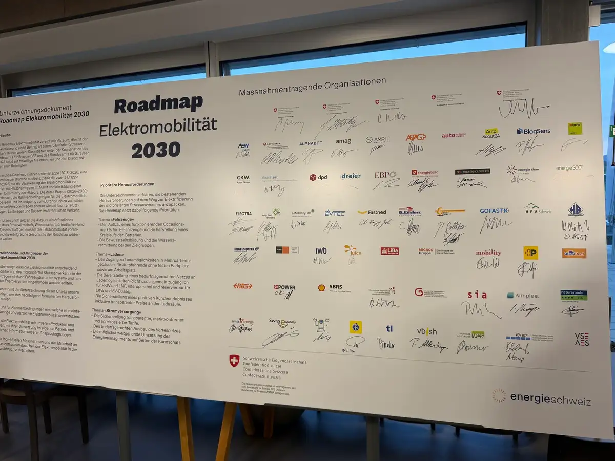 AMP IT firma la Hoja de Ruta Movilidad Eléctrica 2030