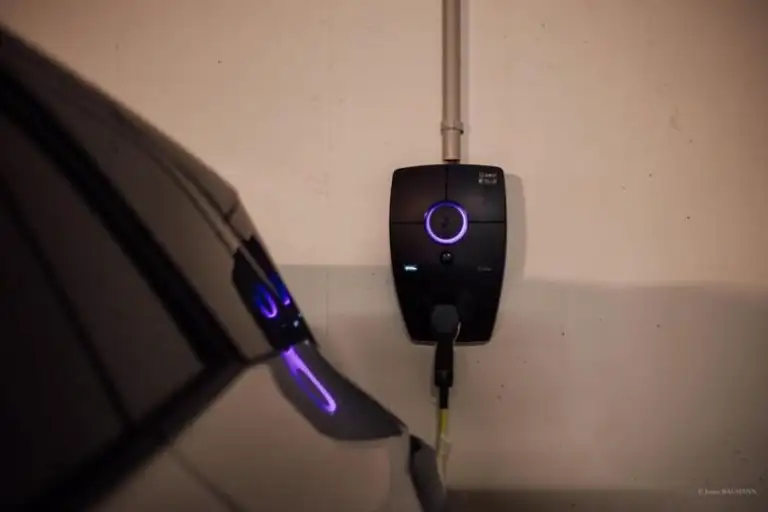 Quelles sont les subventions pour les bornes de recharge en Suisse? Notre récapitulatif