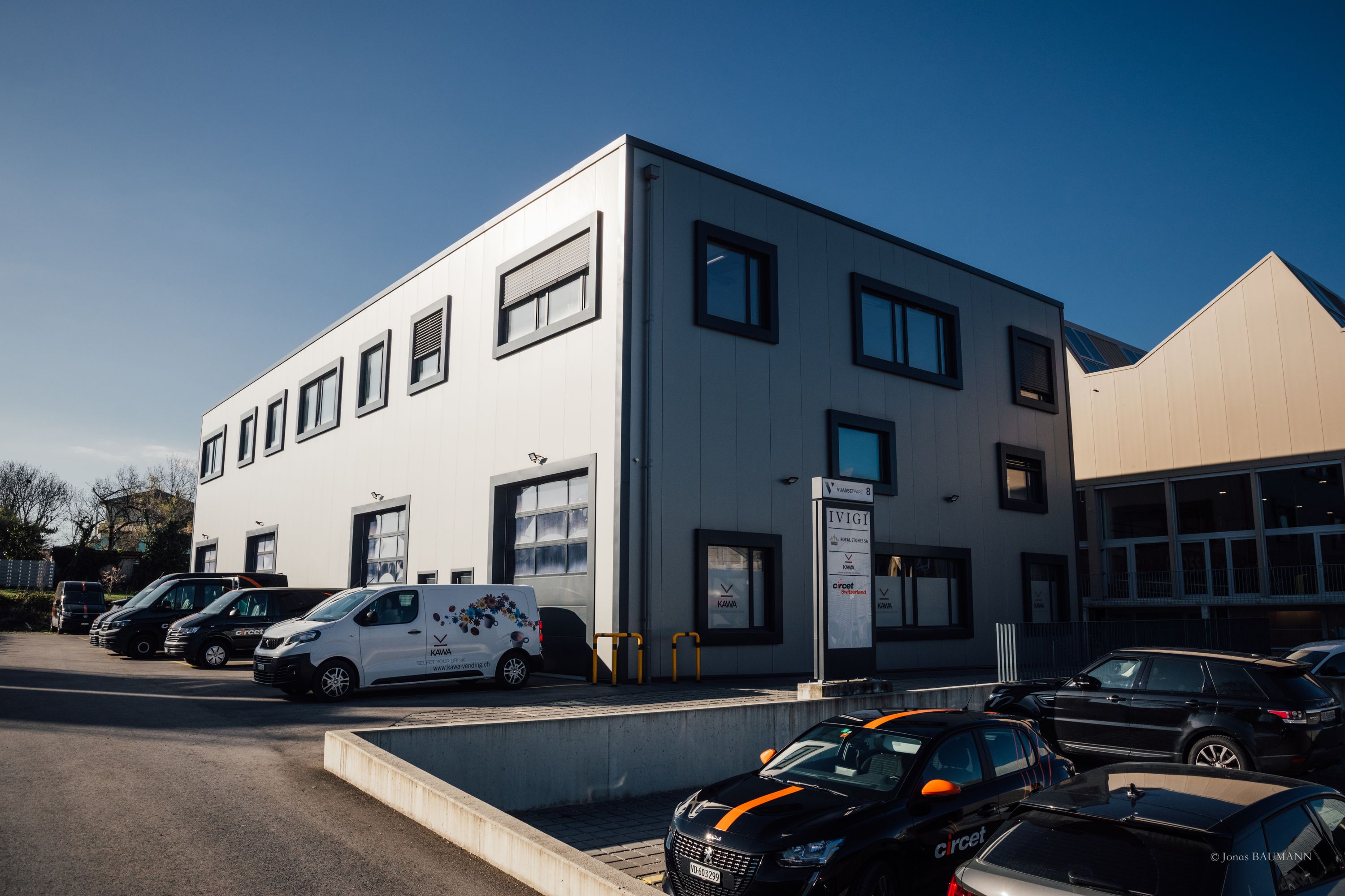 Office building in Préverenges